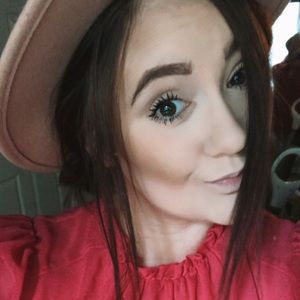 Meet your Posher, Bailey